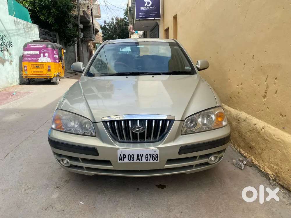 Hyundai Elantra 2005 Petrol Well Maintained