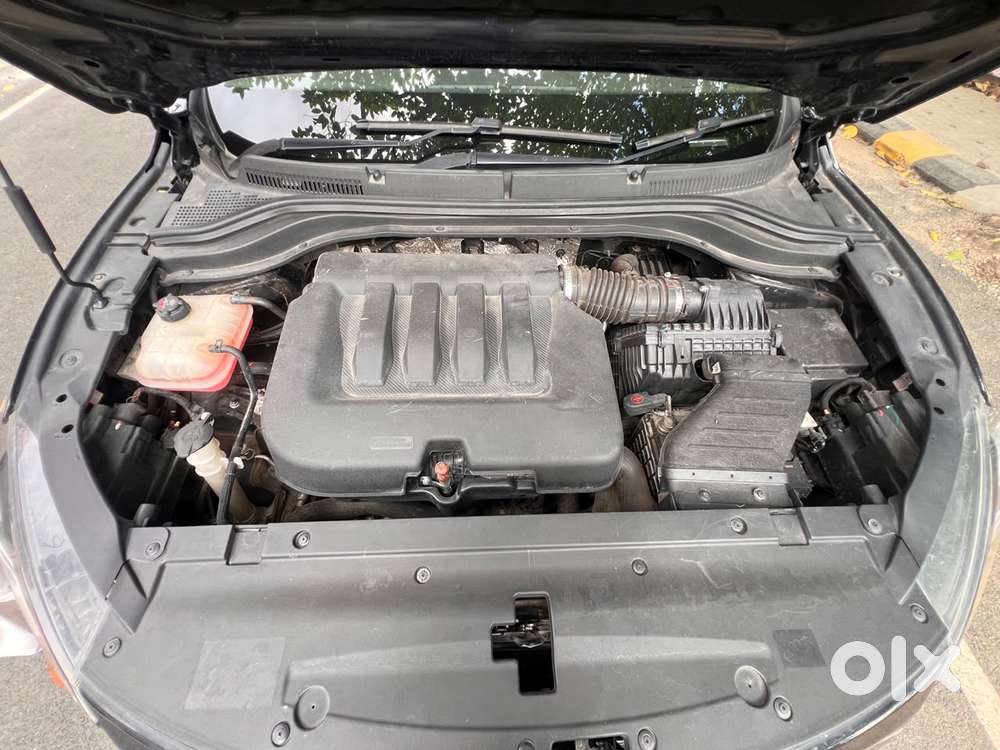 Mahindra Xuv700 2.0 Ax 7 Petrol At Luxury Pack Str, 2024, Petrol