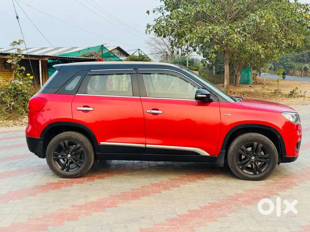 Maruti Suzuki Brezza Zdi+ Dual Tone