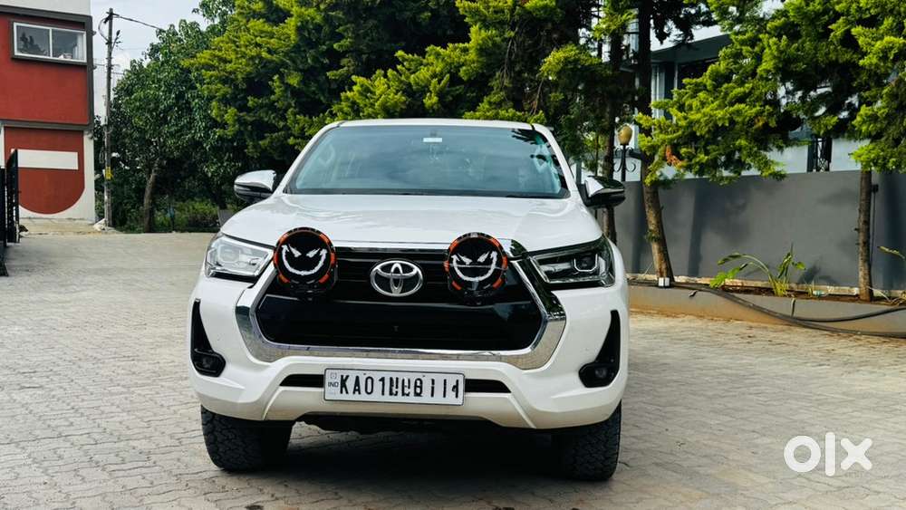 Toyota Hilux 2024 Automatic