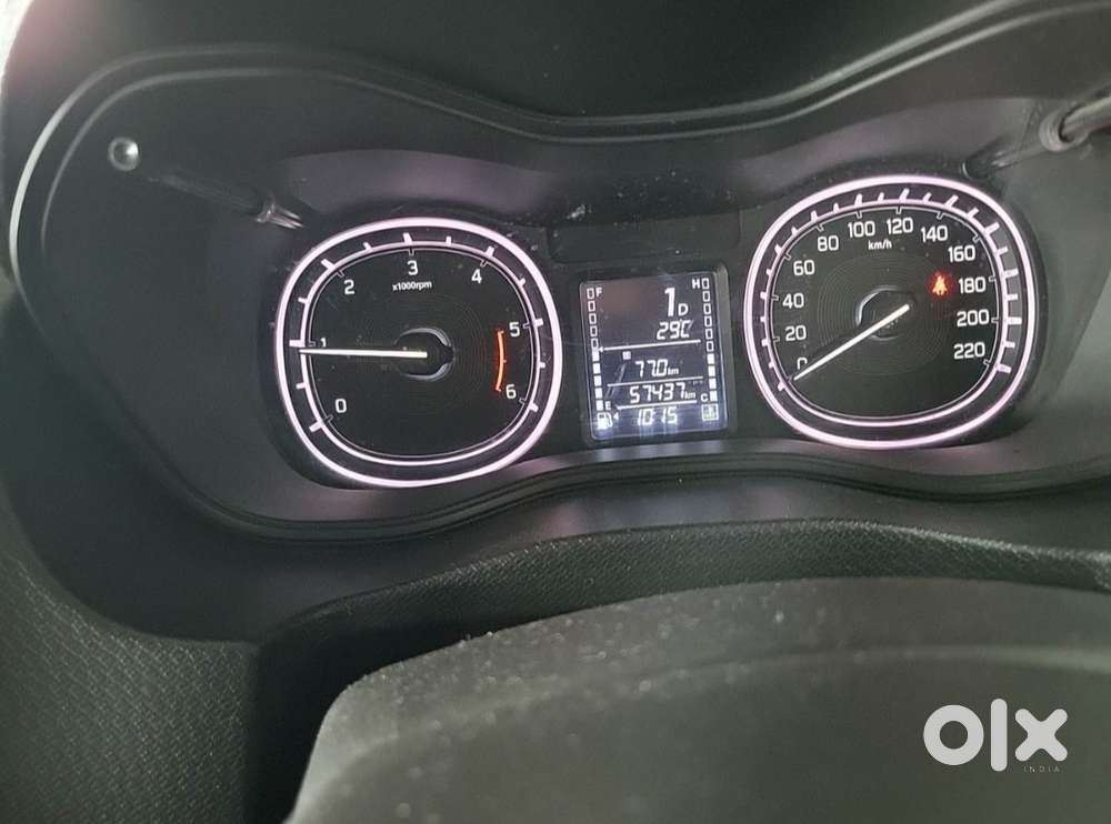Maruti Suzuki Brezza Zxi Plus At, 2018, Diesel