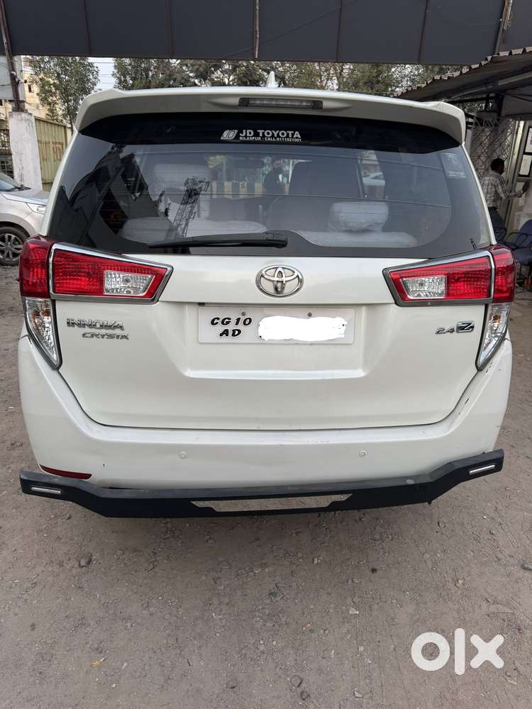 Toyota Innova Crysta