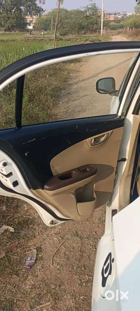 Honda Amaze 2013 Diesel 130000 Km Driven