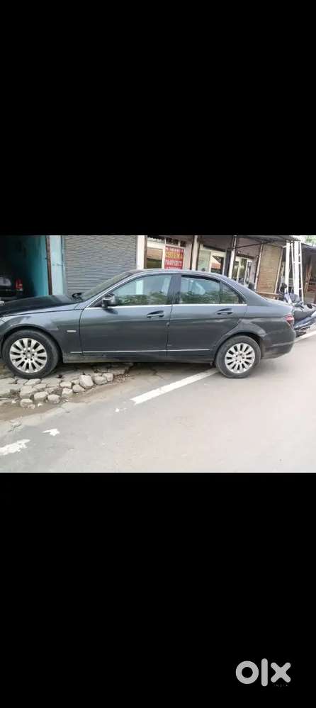 Mercedes-benz C-class 2010 Diesel 94000 Km Driven