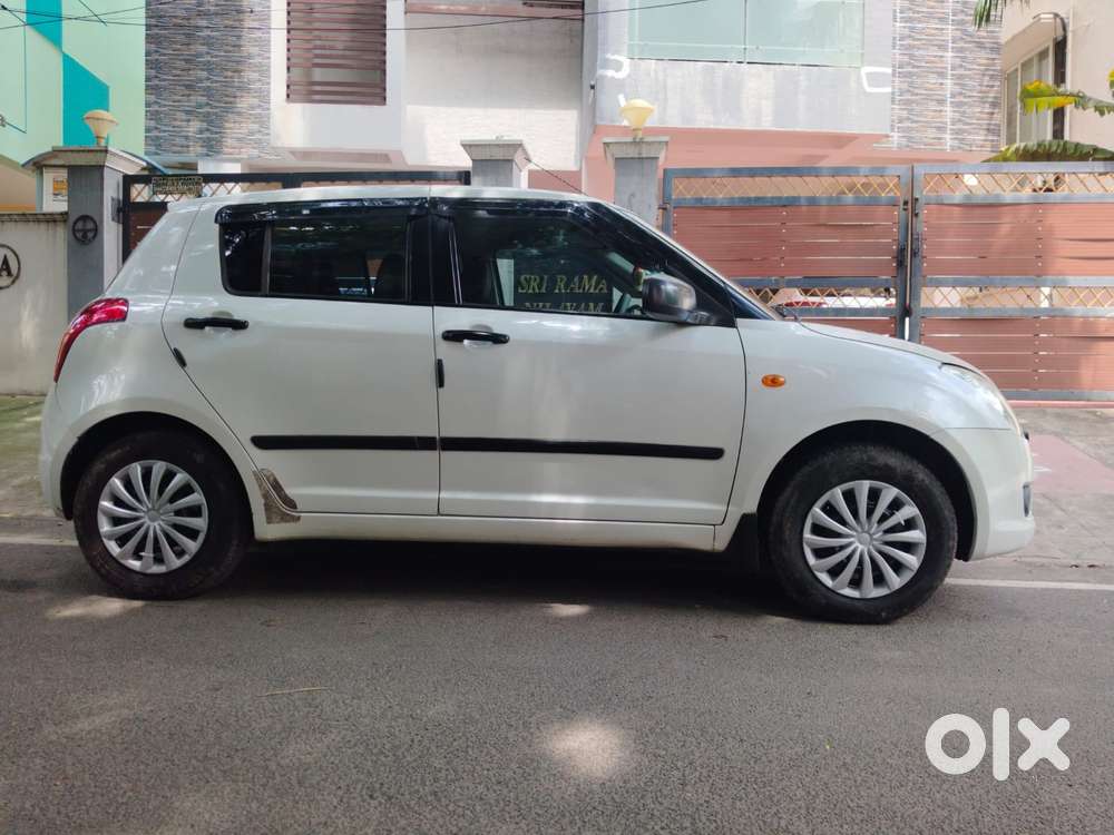 Maruti Suzuki Swift Vxi + Manual, 2009, Petrol