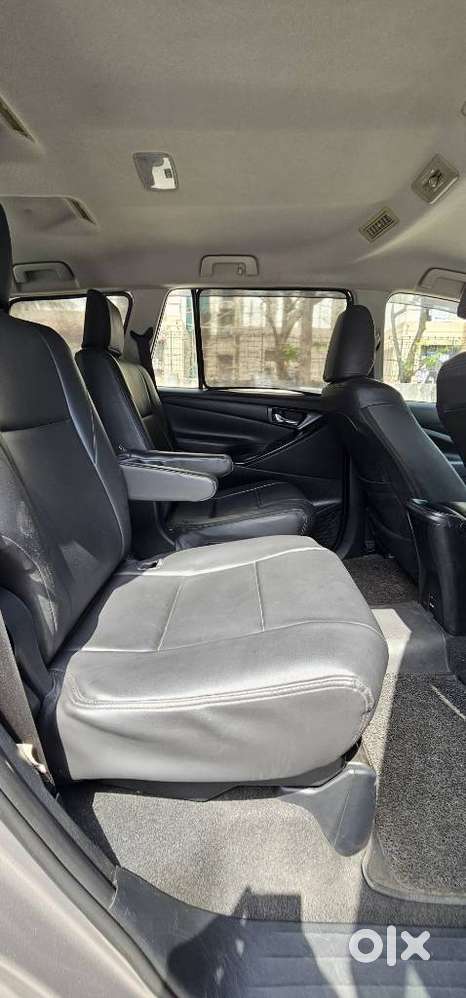 Toyota Innova Crysta 2.8 Gx At, 2017, Diesel