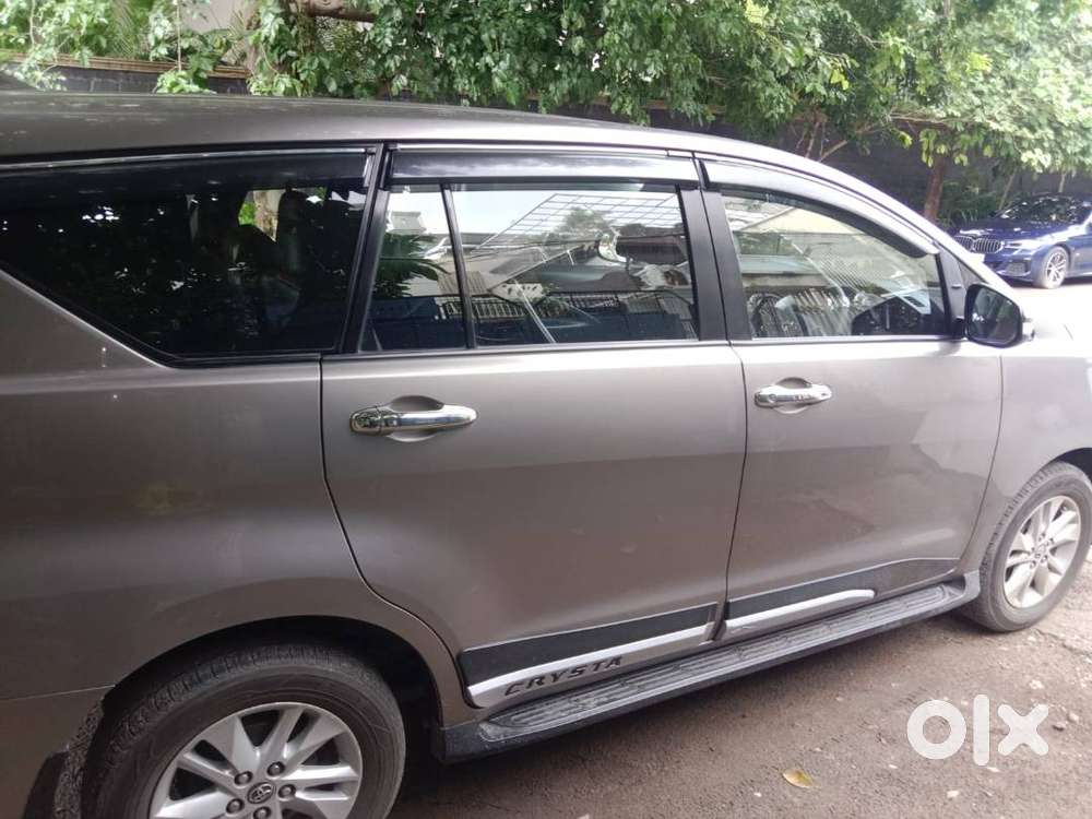 Innova Crysta.