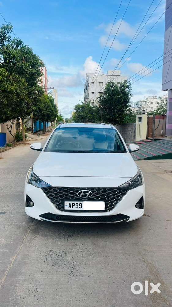 Hyundai Verna Fluidic Sx