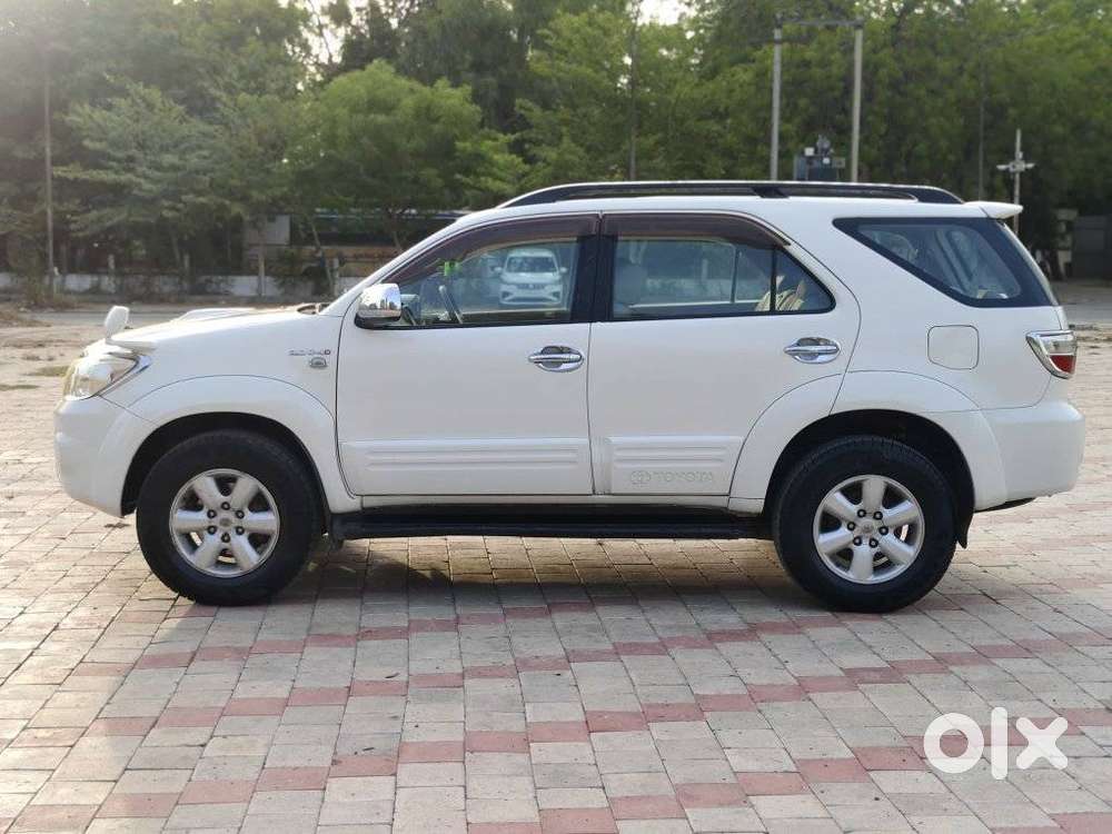 Toyota Fortuner 3.0 4x4 Manual, 2010, Diesel