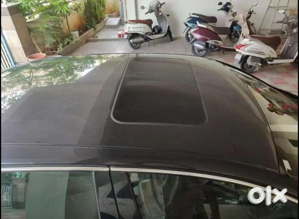 Skoda Superb 2013 Petrol 100000 Km Driven