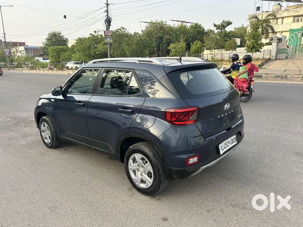 Hyundai Venue S 1.2 Petrol, 2021, Petrol