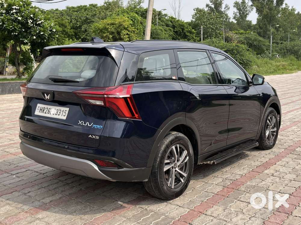 Mahindra Xuv700 Ax 5 Petrol Mt 7 Str (e), 2022, Petrol