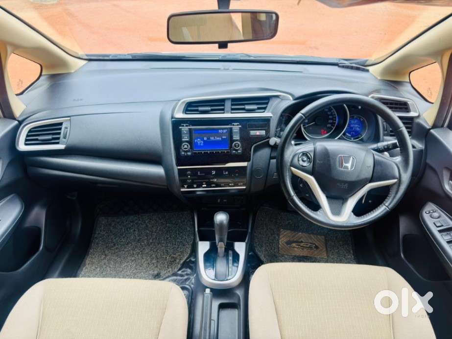 Honda Jazz V Cvt, 2017, Petrol