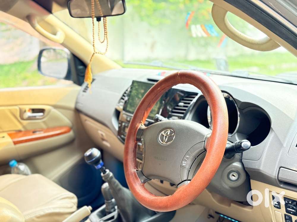 Toyota Fortuner Diesel Manual 2012