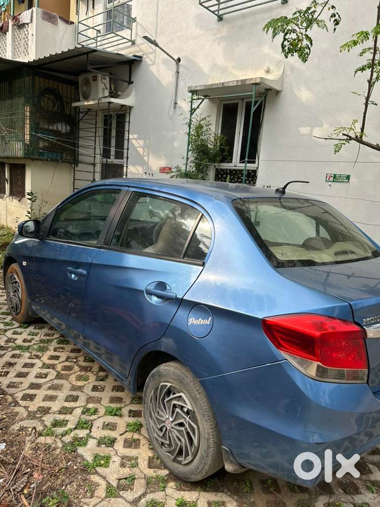 Honda Amaze Petrol 2013