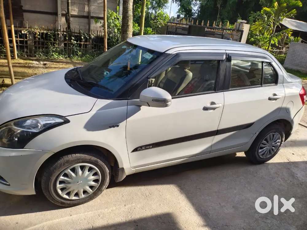 Maruti Suzuki Dzire 2017 Petrol 72000 Km Driven