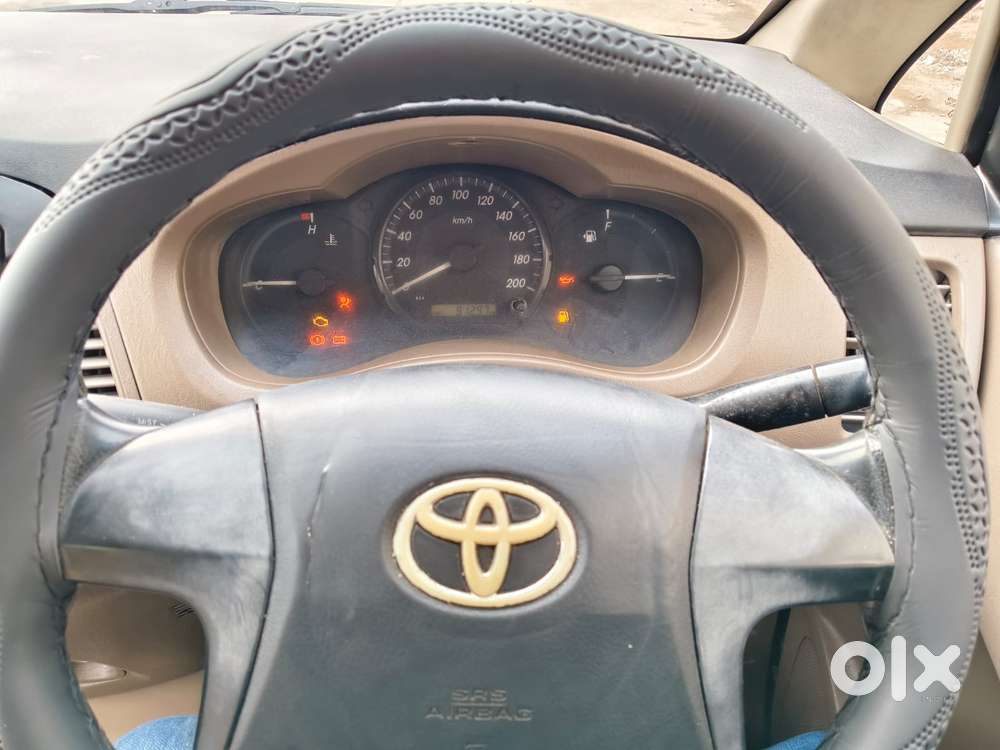 Toyota Innova 2.5 G (diesel) 7 Seater, 2015, Diesel