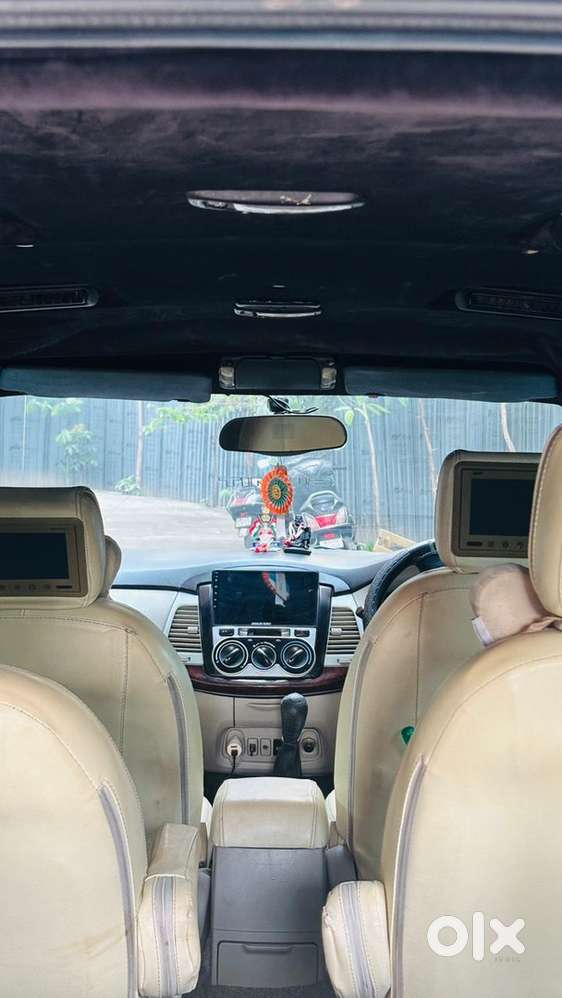Toyota Innova Diesel 2011