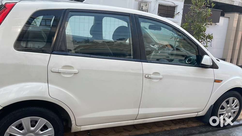 Ford Figo 1.2 Duratec Petrol Zxi, 2013, Petrol