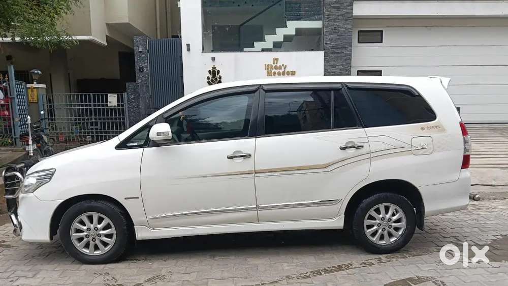Toyota Innova Diesel 2014