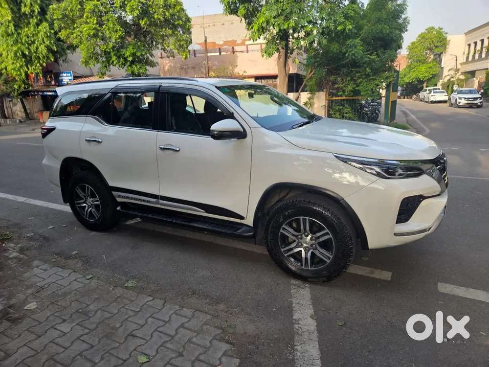 Toyota Fortuner 2018 Diesel 100000 Km Driven
