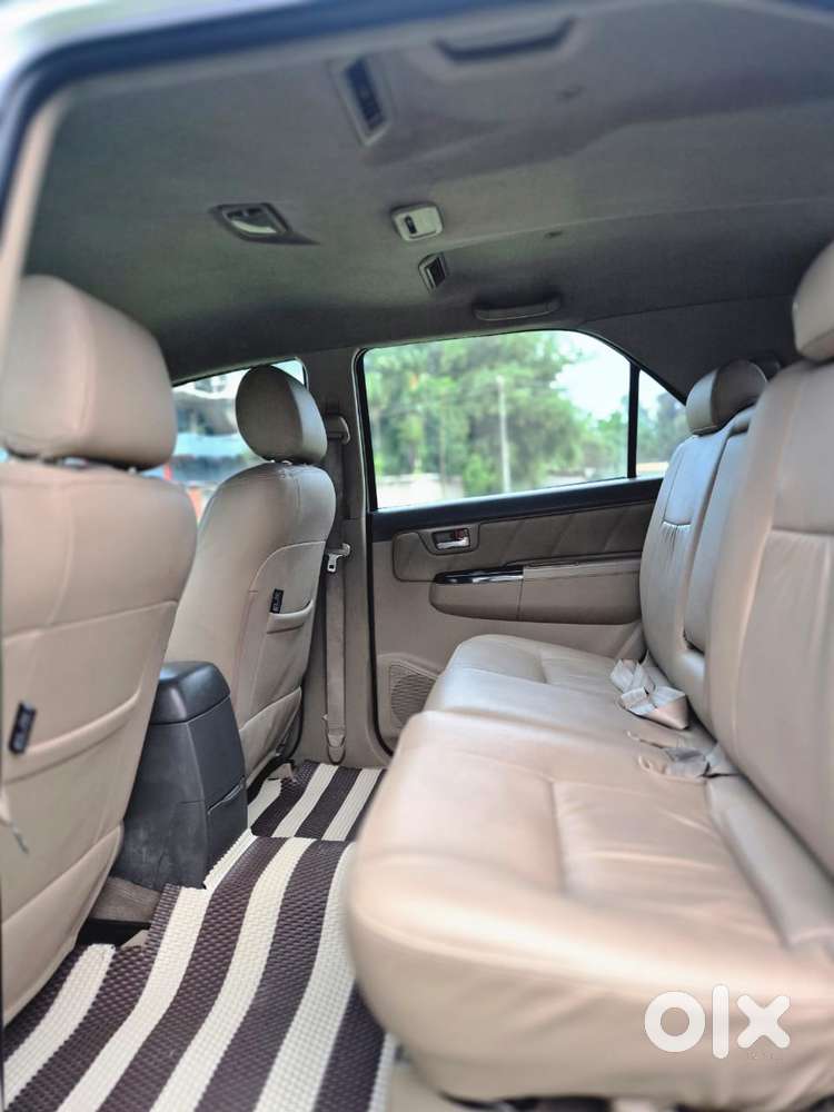 Toyota Fortuner 2011-2016 4x2 At, 2012, Diesel