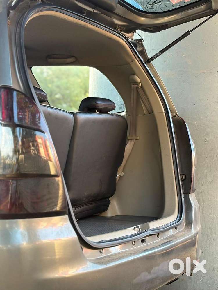 Toyota Innova 2014 Diesel Well Maintained