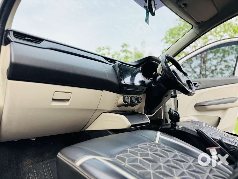 Renault Triber 1.0 Rxe, 2022, Petrol