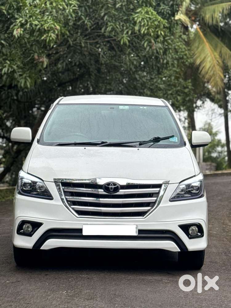 Toyota Innova 2.5 Gx 7 Str Bs-iii, 2015, Diesel