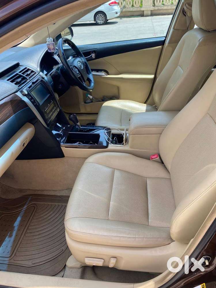 2016 Toyota Camry Hybrid  1st Owner  58k Km  Full Service History