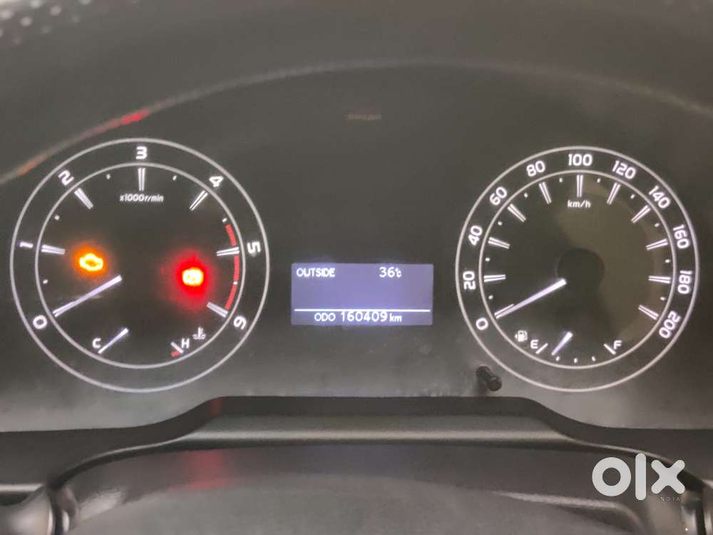 Toyota Innova Crysta 2.4 G Mt 8s, 2017, Diesel