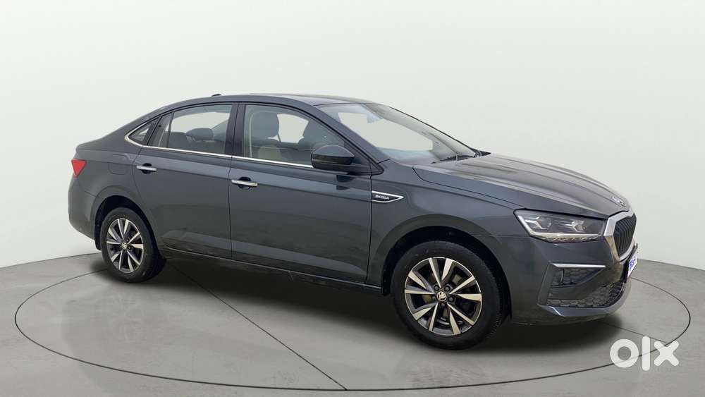 Skoda Slavia 1.0 Tsi Style At, 2023, Petrol