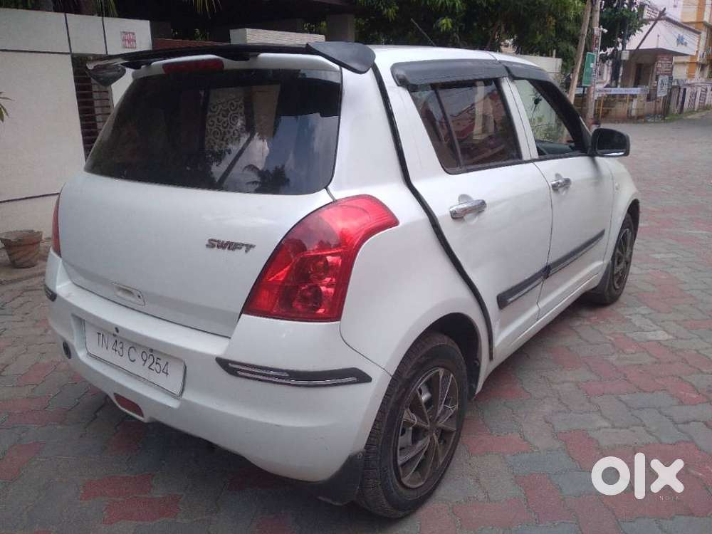 Maruti Suzuki Swift Lxi Bsiv, 2010, Diesel
