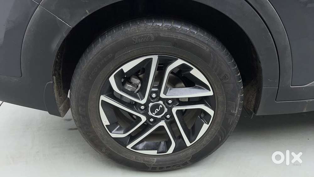 Kia Carens 1.5 Luxury Plus Turbo Dct 7 Str, 2024, Petrol