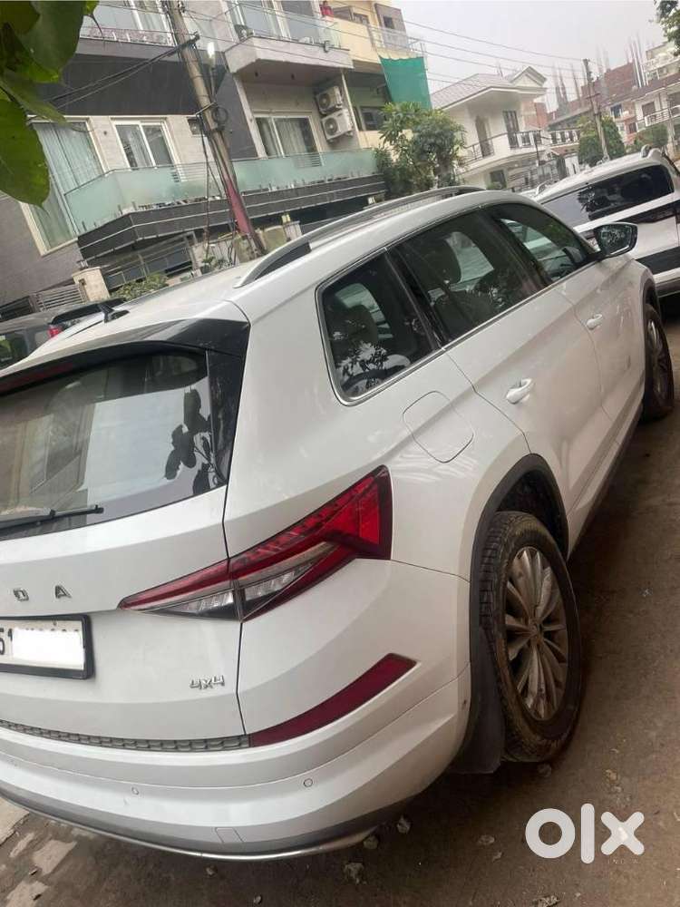 Skoda Kodiaq 2.0 L&k Tsi Dsg, 2024, Petrol