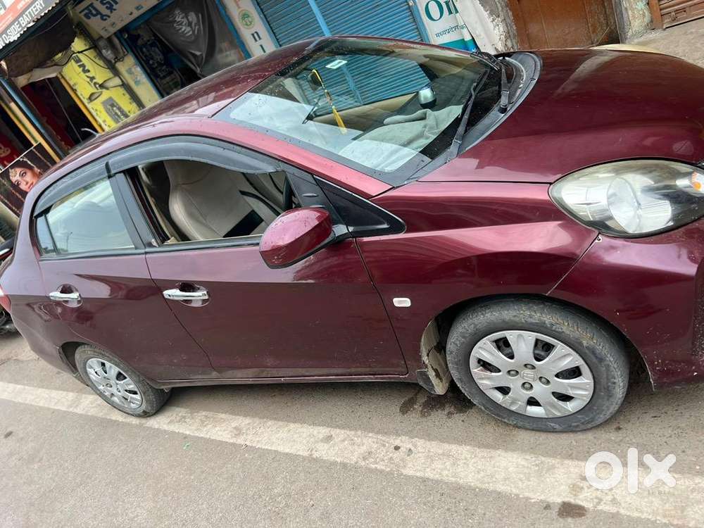 Honda Amaze 2017 Petrol 80000 Km Driven