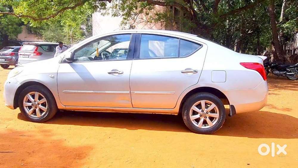 Nissan Sunny Special Edition, 2013