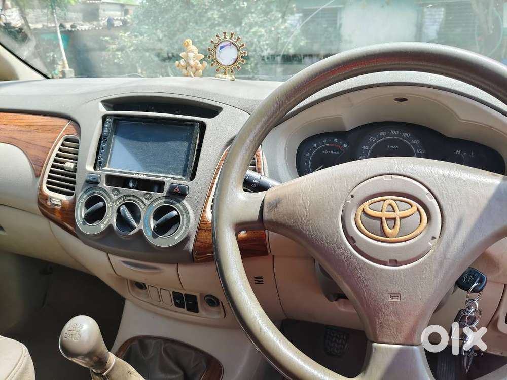 Toyota Innova 2006 Model