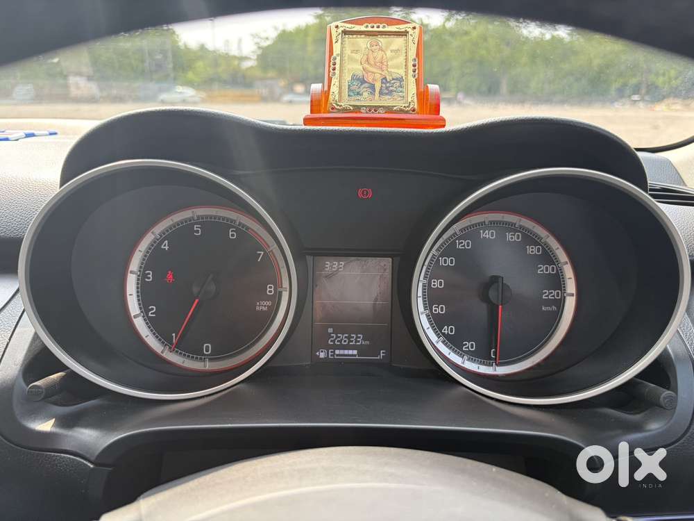 Maruti Suzuki Swift Vxi + Manual, 2022, Petrol
