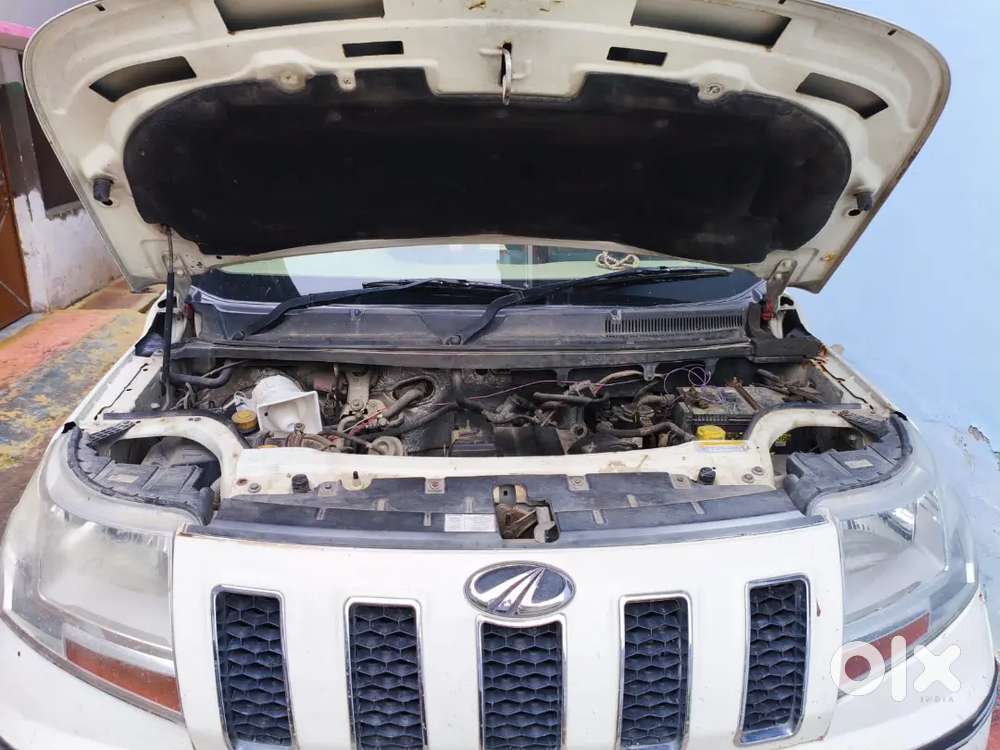 Mahindra Tuv 300 2016