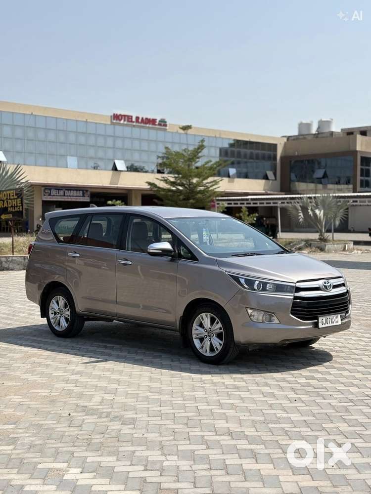Toyota Innova Crysta 2.8z Automatic, 2016, Diesel