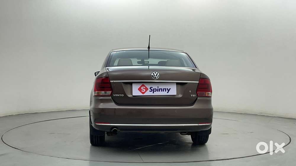 Volkswagen Vento 1.2 Tsi Highline At, 2016, Petrol