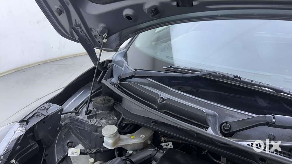 Maruti Suzuki Swift Amt Zxi, 2025, Petrol