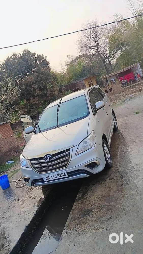 Toyota Innova 2013 Diesel 115000 Km Driven