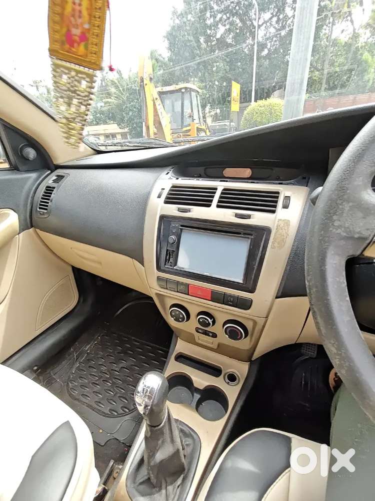 Tata Manza Aura 2015