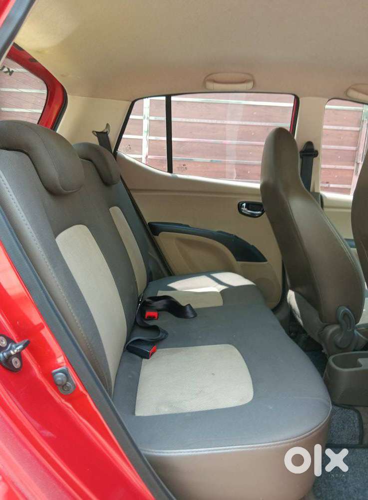 Hyundai I10 Sportz At, 2013, Petrol