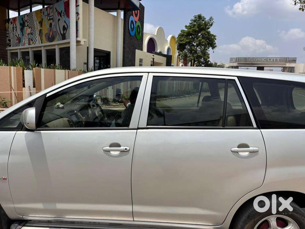 Toyota Innova 2009 Diesel Well Maintained