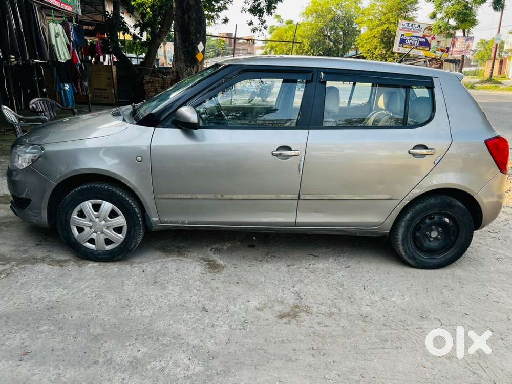 Skoda Fabia Petrol Manual 2012