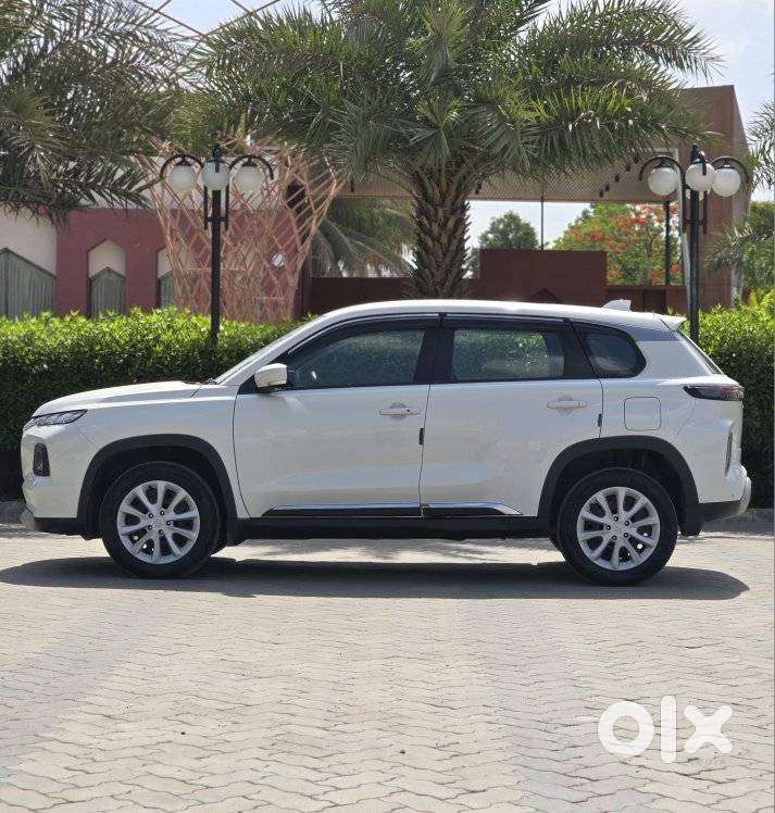 Maruti Suzuki Grand Vitara 1.5 Sigma Smart Hybrid, 2025, Petrol