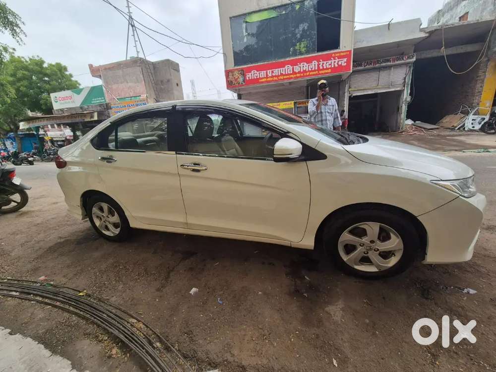 Honda City 1.5 Vx Diesel 2014 Sunroof